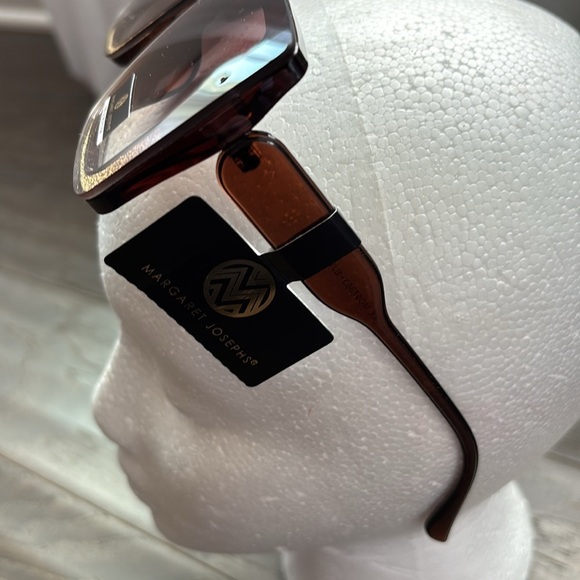 Margaret Joseph’s 100% UV protection sunglasses,brown/metallic gold square frame - Picture 3 of 8